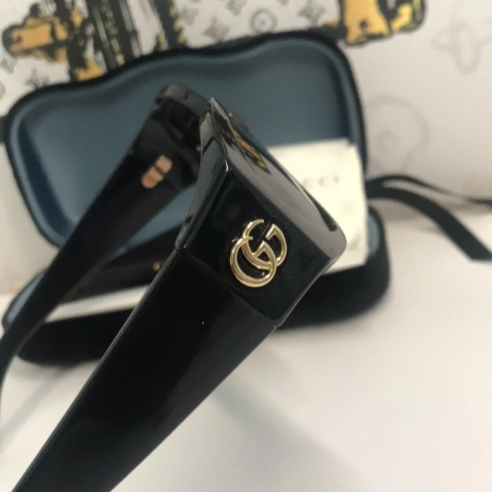 New Authentic Gucci GG1401S 001 Black Cat-Eye Sunglasses Grey Lenses